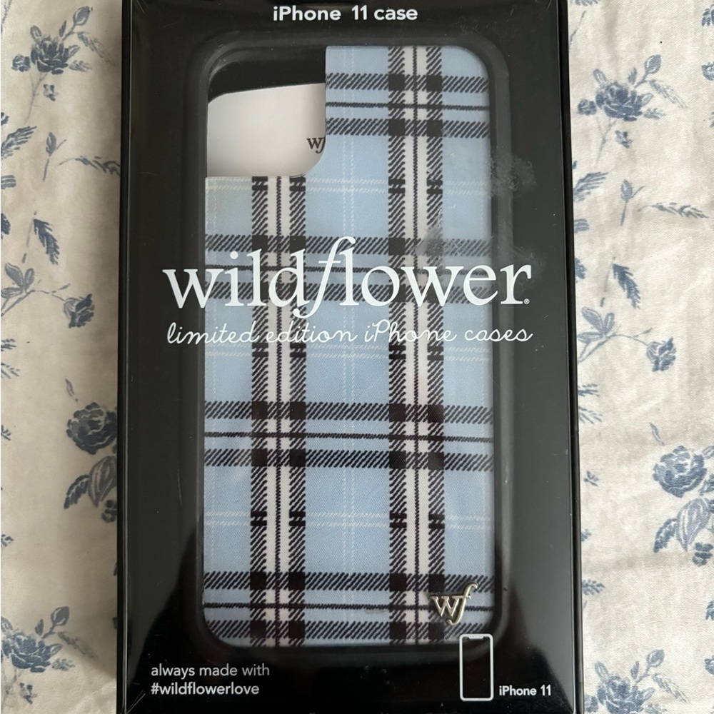 Wildflower iPhone 11 blue plaid case🩵💙